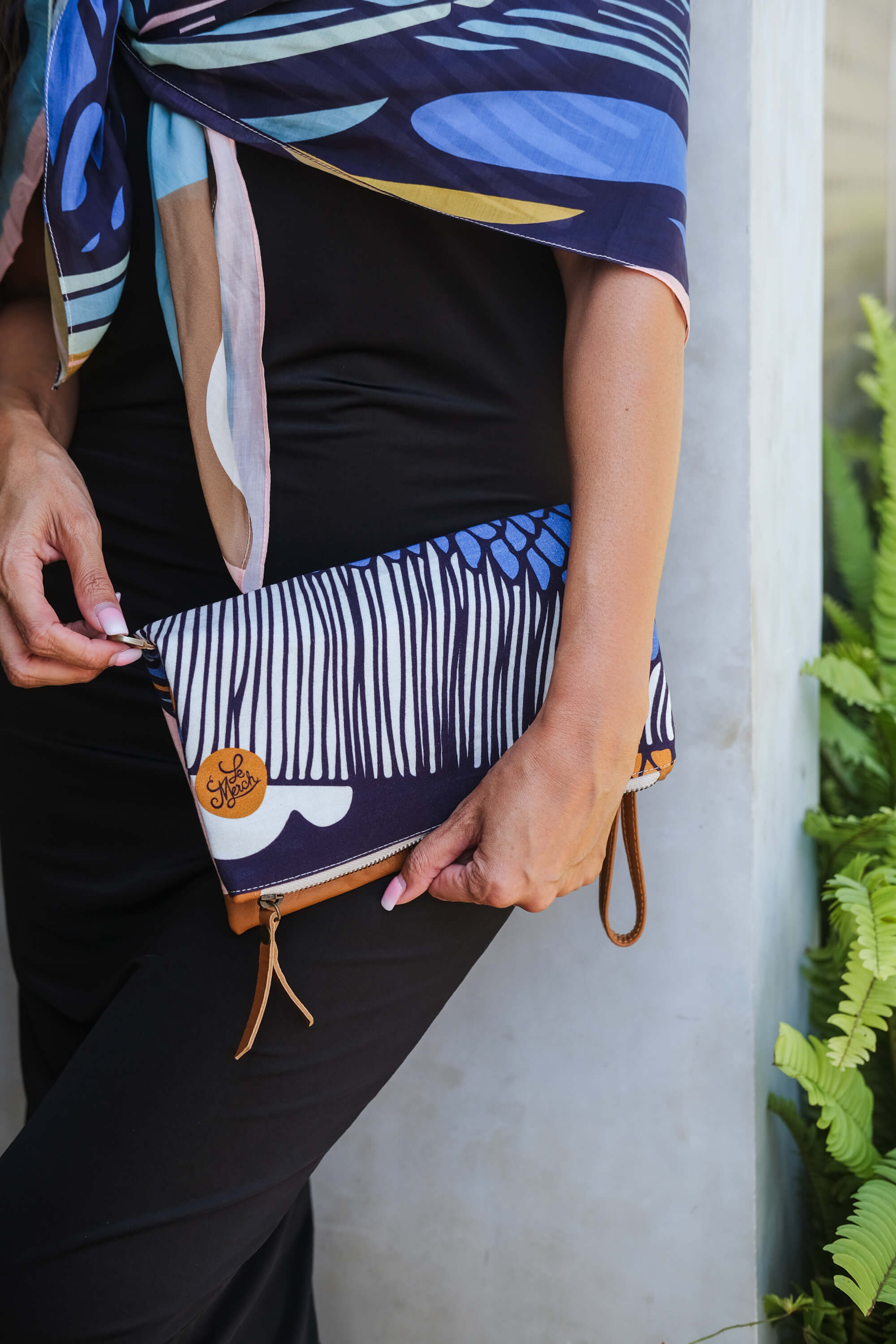 Blue Eye Clutch