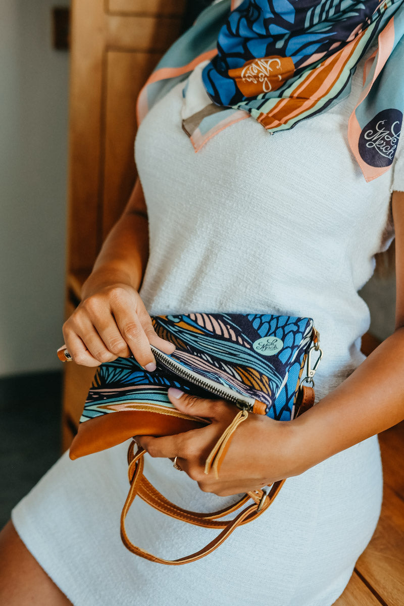 Blue Eye Clutch