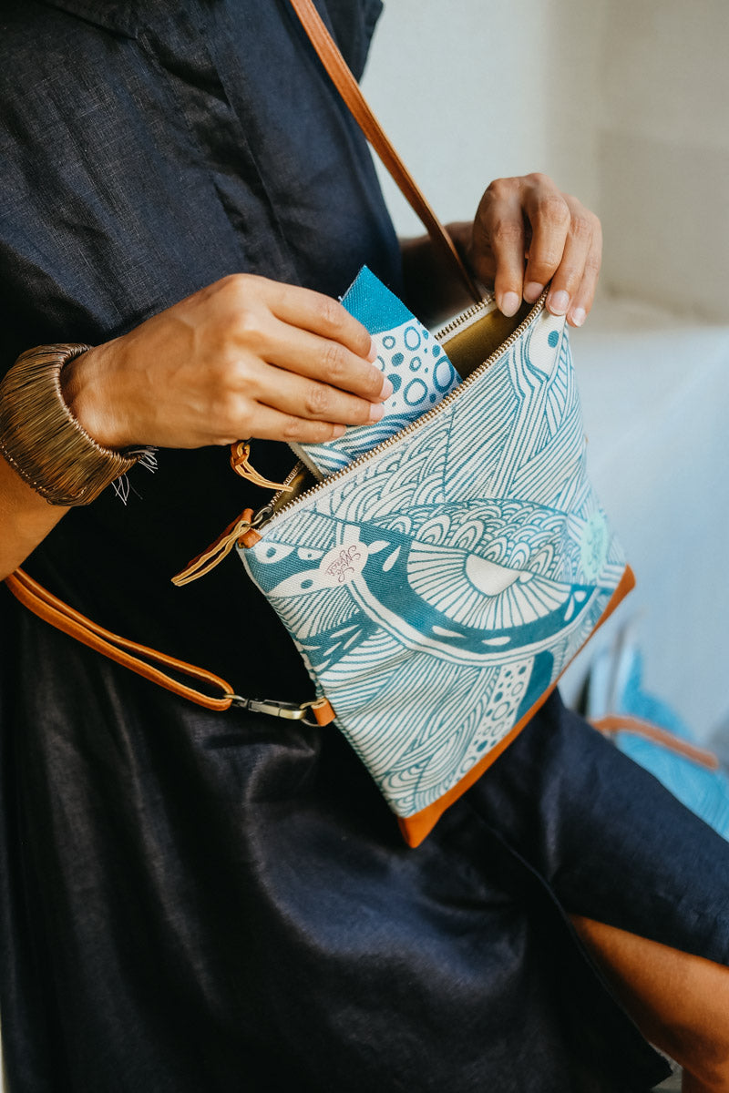 Blue Eye Clutch